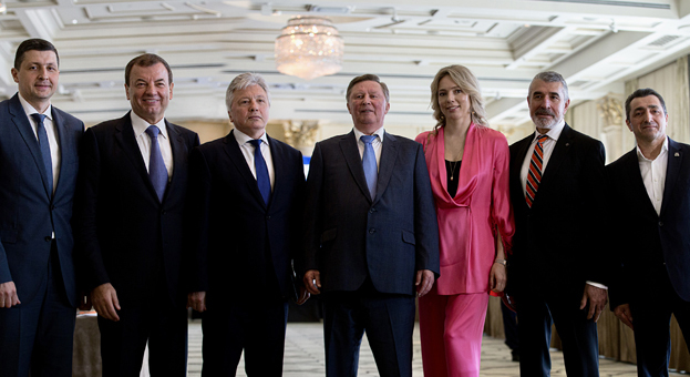 Илона Корстин. Илона Корстин.