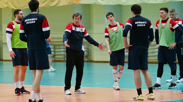 Велимир Петкович на тренировке сборной России. Фото Дмитрий Христич/ ФГР Велимир Петкович на тренировке сборной России. Фото Дмитрий Христич/ ФГР