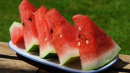 Топ-5 продуктов, которые категорически нельзя употреблять в жару. Советы экспертов