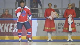 Семин и Овечкин — снова вместе! Легендарный хоккеист провел свой прощальный матч