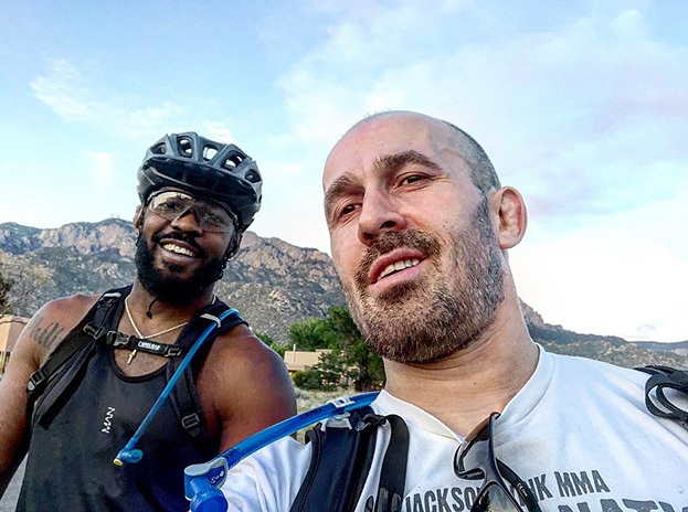 Любимов и Джонс. Фото из соцсетей Любимова Любимов и Джонс. Фото из соцсетей Любимова