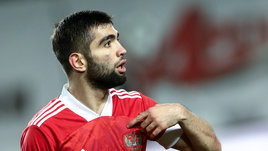 За Агаларова предлагают 3 миллиона, «Барса» бесплатно забрала игрока «Милана», Тил ушел в ПСВ