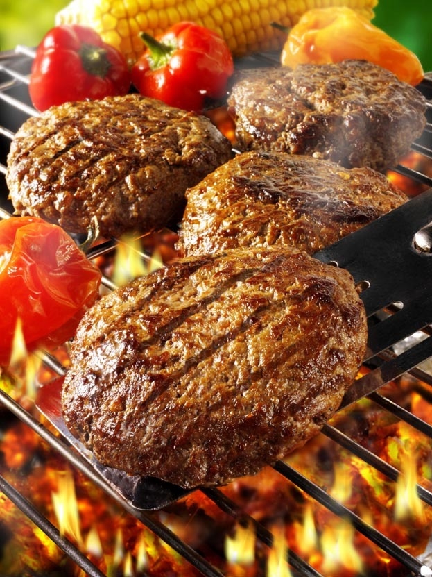 Блюда, приготовленные на свежем воздухе. Фото Global Look Press Блюда, приготовленные на свежем воздухе. Фото Global Look Press