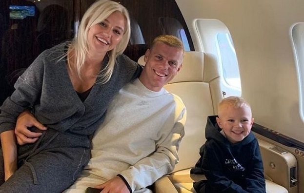 Дарья Валитова и Александр Кокорин с сыном. Дарья Валитова и Александр Кокорин с сыном.