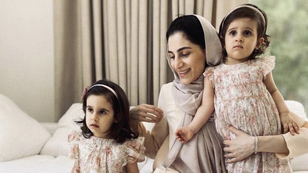 Зейнаб Джавадлы с детьми. Фото из личных соцсетей Зейнаб Джавадлы с детьми. Фото из личных соцсетей