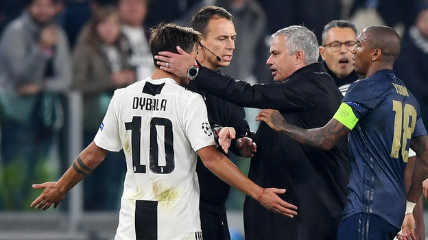 Пауло Дибала и Жозе Моуринью. Фото Getty Images Пауло Дибала и Жозе Моуринью. Фото Getty Images