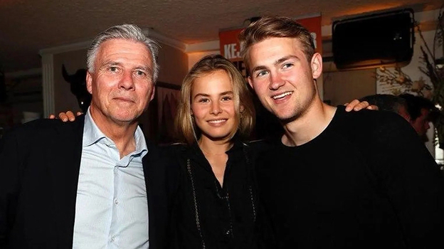 Кейе Моленар, Аннеки Моленар и Маттейс де Лигт. Фото Соцсети Кейе Моленар, Аннеки Моленар и Маттейс де Лигт. Фото Соцсети