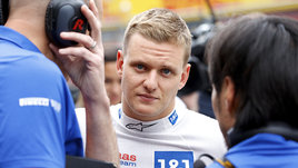 Сына Шумахера обвиняют в неуважении к отцу. Он проигнорировал важное мероприятие