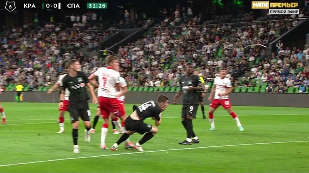«Краснодар» — «Спартак»: Соболев в штрафной. Фото Скриншот трансляции «Краснодар» — «Спартак»: Соболев в штрафной. Фото Скриншот трансляции