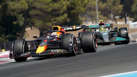 «Феррари» снова загубила себе гонку и отдала победу Ферстаппену