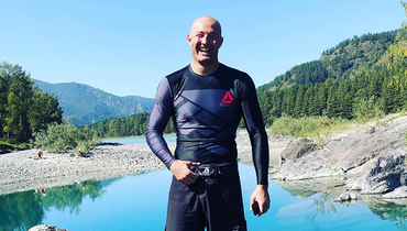 Адам Богатырев.