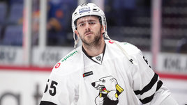 Запутанное и странное дело. Почему американский защитник не приехал в клуб КХЛ