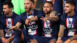 «ПСЖ» строит новую команду, а решают по-прежнему Месси и Неймар. Звездные ветераны принесли Парижу новый титул