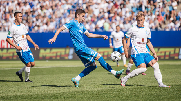 Арсен Захарян в матче против «Факела». Фото ФК «Динамо» Арсен Захарян в матче против «Факела». Фото ФК «Динамо»