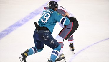 Драка в матче «Сочи» — «Авангард».