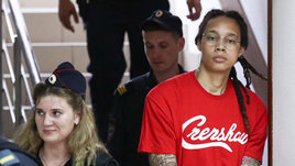 За что сажают олимпийских чемпионов? Десять «предшественников» Грайнер, отправившихся за решетку