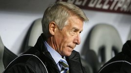 Он усмирил Дзюбу и победил Марадону на ЧМ. Почему тренера Непомнящего не признали в России