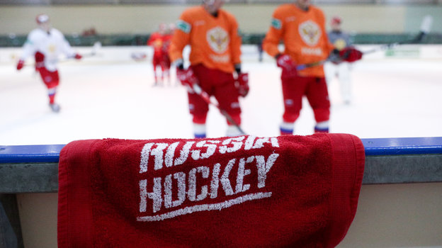 Российская молодежка: вне игры. Фото Дарья Исаева, «СЭ» / Canon EOS-1D X Mark II Российская молодежка: вне игры. Фото Дарья Исаева, «СЭ» / Canon EOS-1D X Mark II