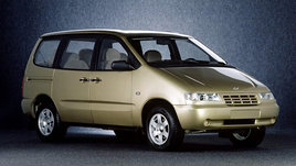 «Лада Надежда»: первому российскому минивэну — 25 лет