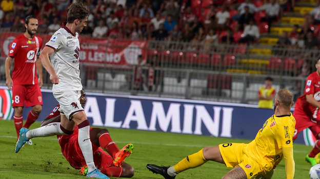 Алексей Миранчук забивает дебютный мяч за «Торино». Фото Global Look Press Алексей Миранчук забивает дебютный мяч за «Торино». Фото Global Look Press