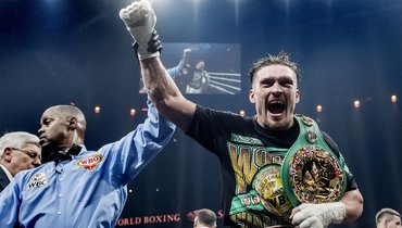 Александр Усик.