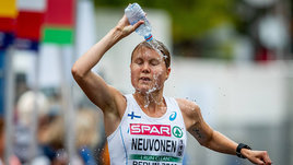 Финская легкоатлетка заболела раком кожи из-за прогулок под солнцем. Но ее вылечили уникальным способом