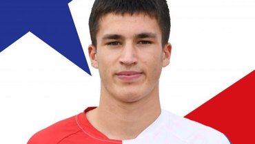 Милан Майсторович.