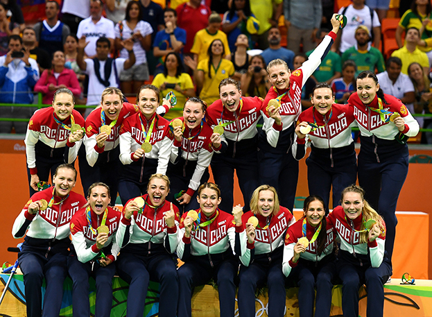 Российские гандболистки празднуют победу. Фото Global Look Press Российские гандболистки празднуют победу. Фото Global Look Press