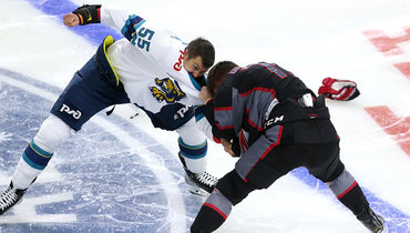 Новая драка на матче «Авангарда» и «Сочи».