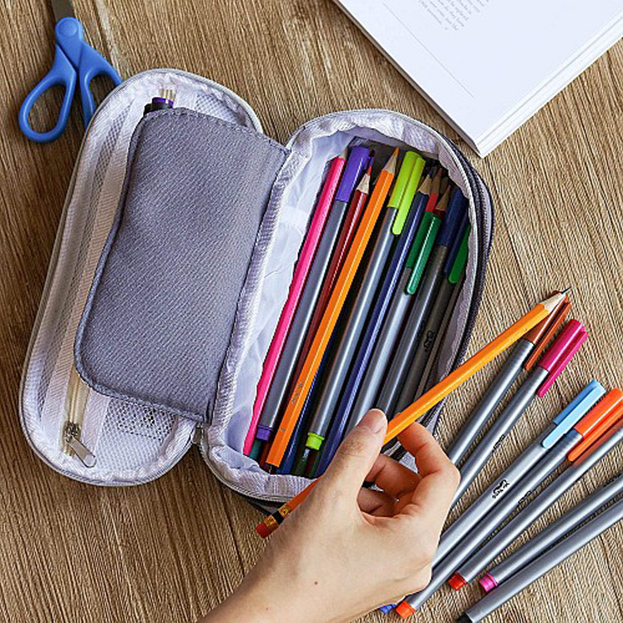 Ручки и карандаши. Ручки и карандаши.