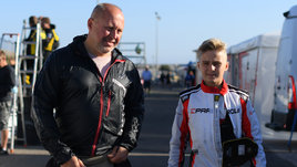 «Тебе запрещено говорить, что ты русский». Российский пилот — о санкциях в автоспорте