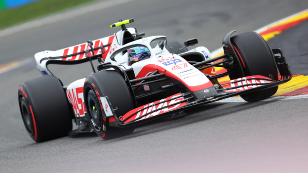 Болид Мика Шумахера. Фото Reuters Болид Мика Шумахера. Фото Reuters