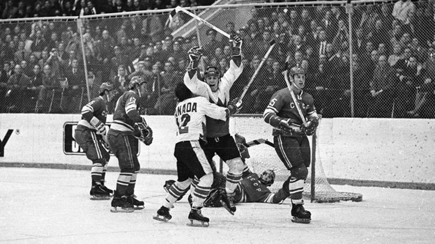 Пол Хендерсон празднует гол в ворота сборной СССР. Фото Reuters Пол Хендерсон празднует гол в ворота сборной СССР. Фото Reuters