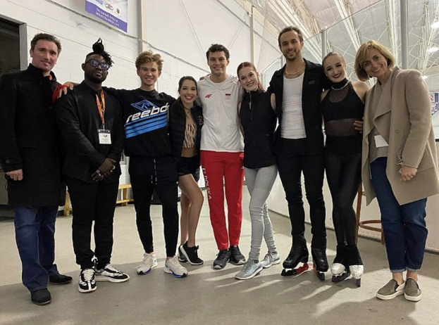 Алексей Кисляков (слева) с своей командой. Фото Соцсети Алексей Кисляков (слева) с своей командой. Фото Соцсети