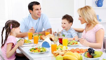 Семейный завтрак.