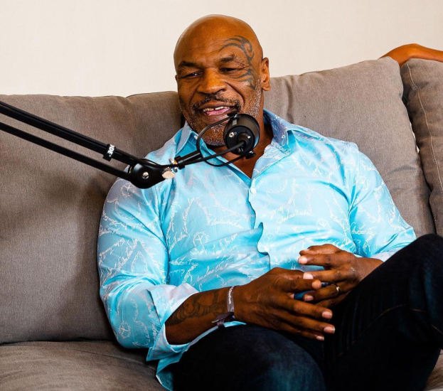 Майк Тайсон на подкасте Full Send Podcast. Фото Соцсети Майк Тайсон на подкасте Full Send Podcast. Фото Соцсети
