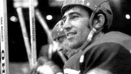 Канадцы называли его лучшим в истории СССР и первым позвали в НХЛ. Почему Фирсов пропустил Суперсерию-72