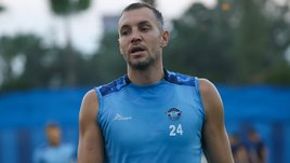 Дзюба прирос к скамейке в Турции. Что не так у российского форварда?