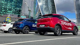 Evolute против «Москвича»: зачем нам два одинаковых электрокроссовера?