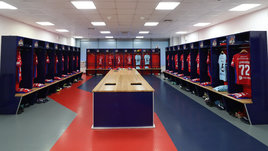 Тайны раздевалки ЦСКА. Уникальный репортаж фотокора «СЭ»