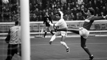 19 ноября 1982 года. Москва. «Спартак» — «Динамо» Мн — 3:4. После победы над красно-белыми минчане впервые в истории стали чемпионами СССР.