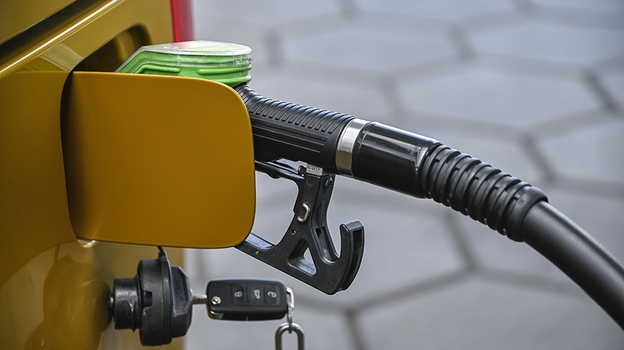 Какой бензин лучше заливать. Фото Global Look Press Какой бензин лучше заливать. Фото Global Look Press