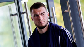 «Отстранение от Евро было ожидаемым. Сейчас мотивация — стать лучшим форвардом страны». Интервью Комличенко