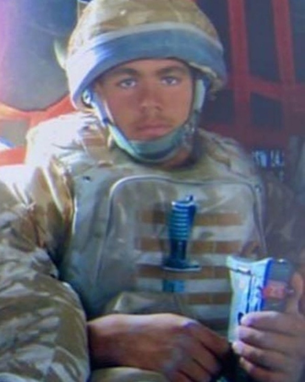 18-летний Маршман в рядах 3-го парашютного батальона. Фото Соцсети 18-летний Маршман в рядах 3-го парашютного батальона. Фото Соцсети