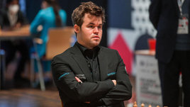 «Не желаю с ним больше играть». Карлсен впервые публично обвинил Ниманна в читерстве