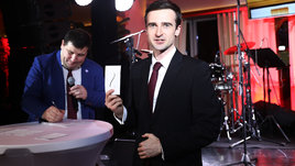 «Карлсен подает плохой пример». Наш гроссмейстер — о Магнусе и турнире «Шахматные звезды»