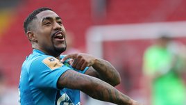 Малком уверен, что с паспортом РФ перестанет считаться легионером. Но это заблуждение