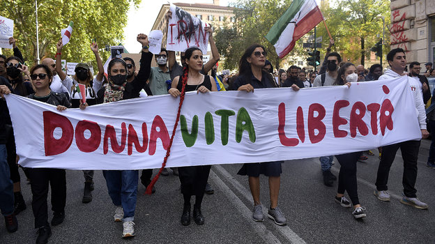 Участники акции протеста. Фото Global Look Press Участники акции протеста. Фото Global Look Press