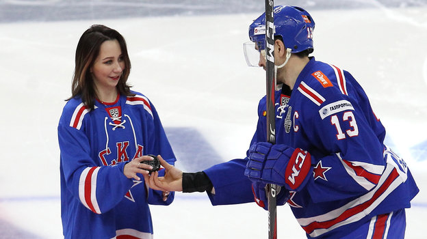 Елизавета Туктамышева и Павел Дацюк. Фото photo.khl.ru Елизавета Туктамышева и Павел Дацюк. Фото photo.khl.ru