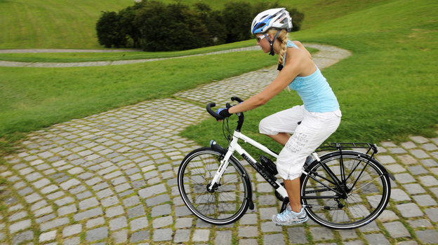 Езда на велосипеде. Фото Global Look Press Езда на велосипеде. Фото Global Look Press